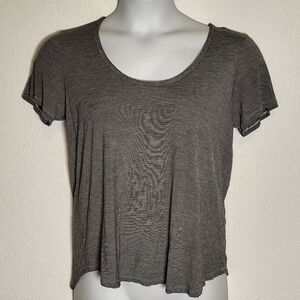 Aritzia | Wilfred Free Micro Striped Gray Short Sleeve Scoop Neck size Medium